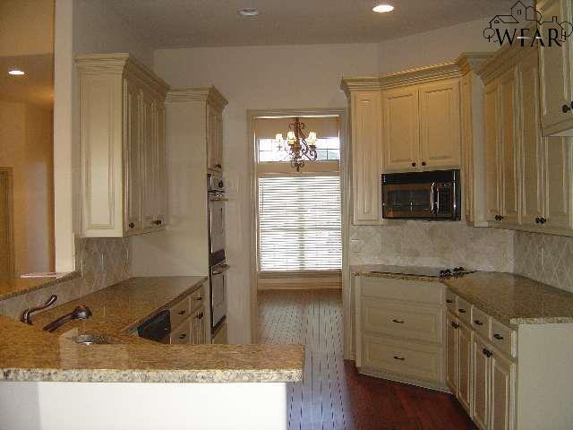 Foto del edificio - 8 Maplewood Ct
