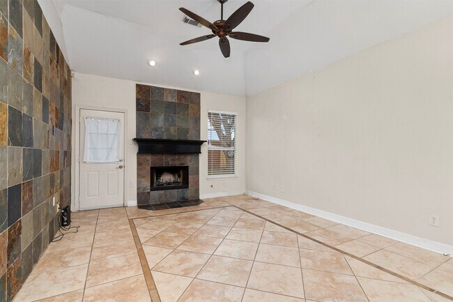 Foto del edificio - 2227 Oakwell Ln