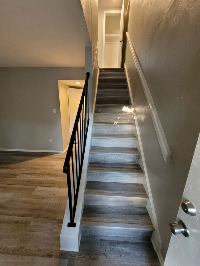 Foto del edificio - Townhouse in the Heart of Virginia Beach!