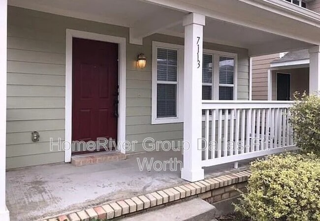 Building Photo - 7113 Planters Row Dr