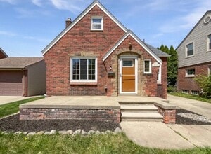Building Photo - 23111 Marlboro St
