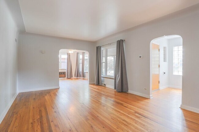 Foto del edificio - 1254 Dahlia St
