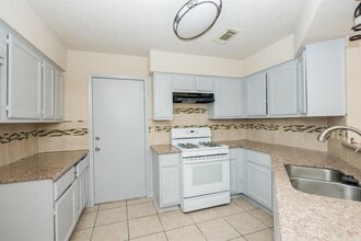 Building Photo - 4166 Amir St