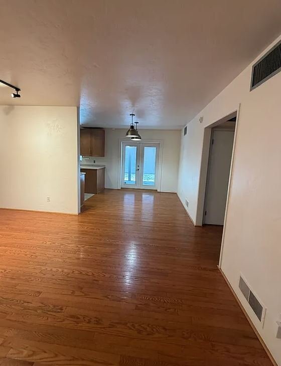 Foto del edificio - 1290 E Allen Rd