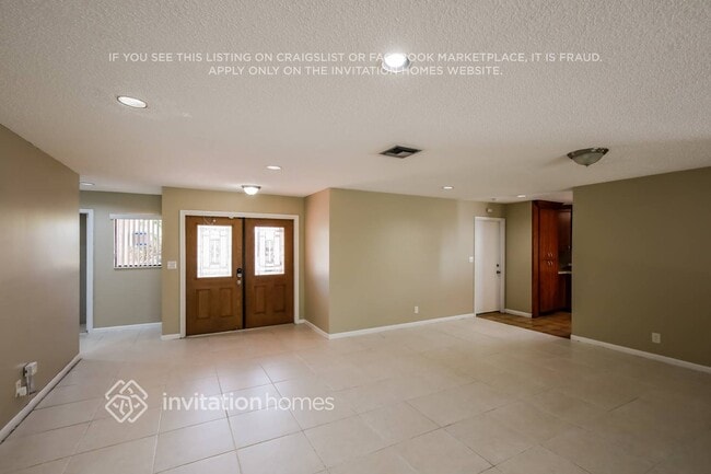 Foto del edificio - 2301 NW 102nd Way