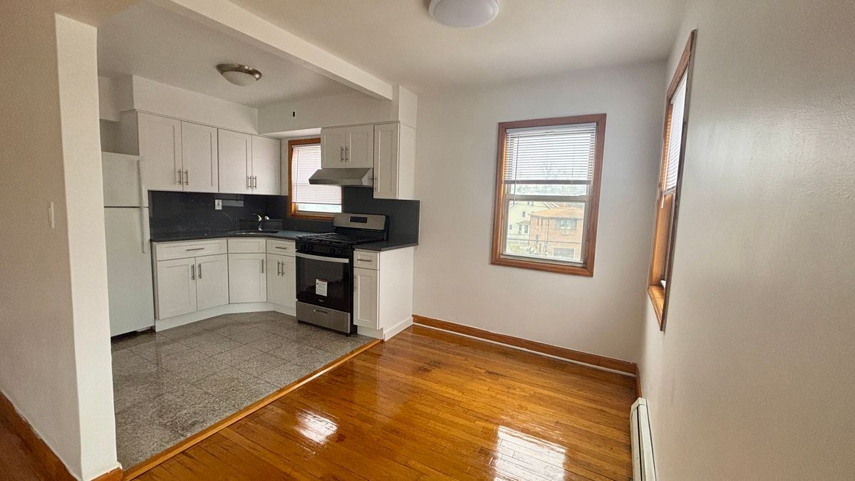 Foto principal - 146-06 Cherry Ave
