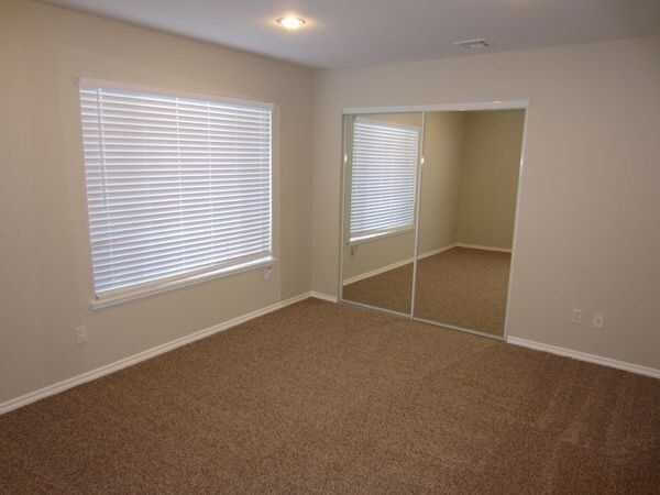 Building Photo - 3727 Orchid Dr