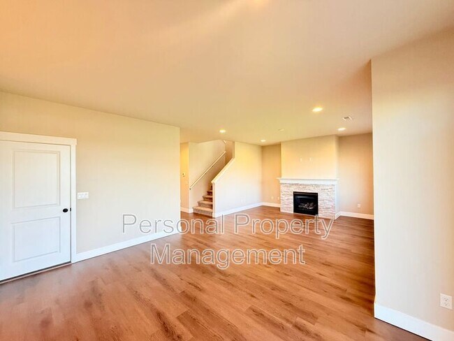 Foto del edificio - 8728 N 1st St