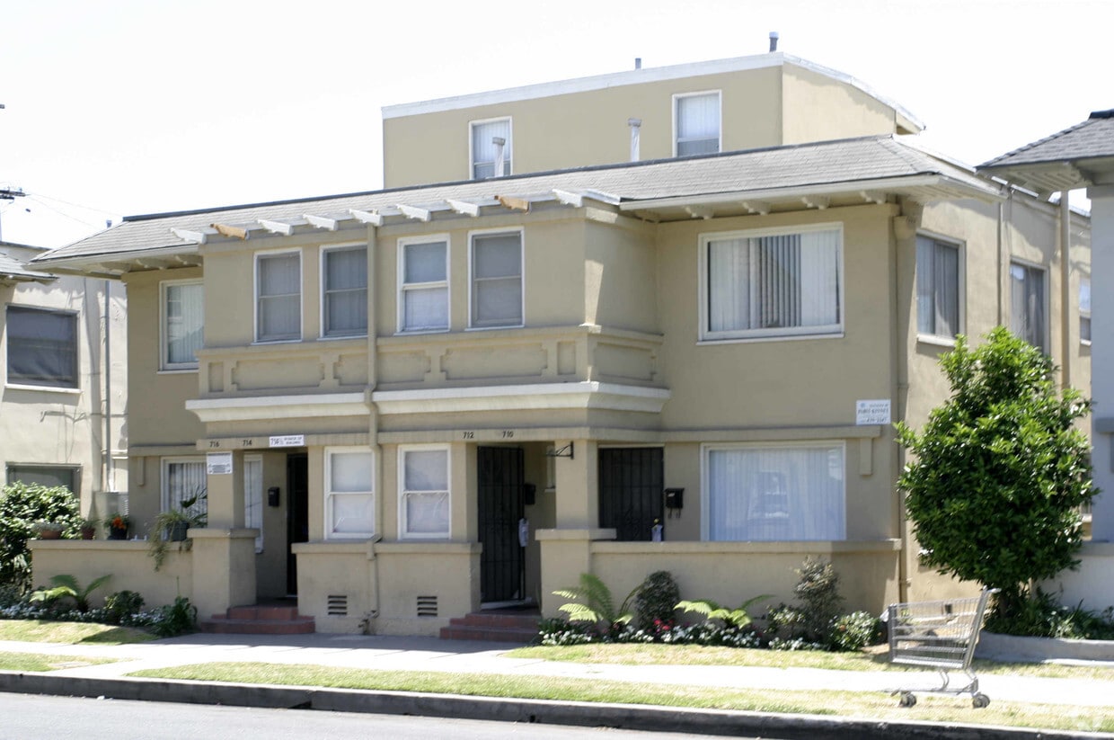 Foto del edificio - 710 E 3rd St