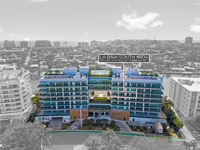 Foto del edificio - 9201 E Bay Harbor Dr