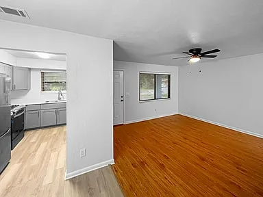 Foto del edificio - 916 NW 7th Ave