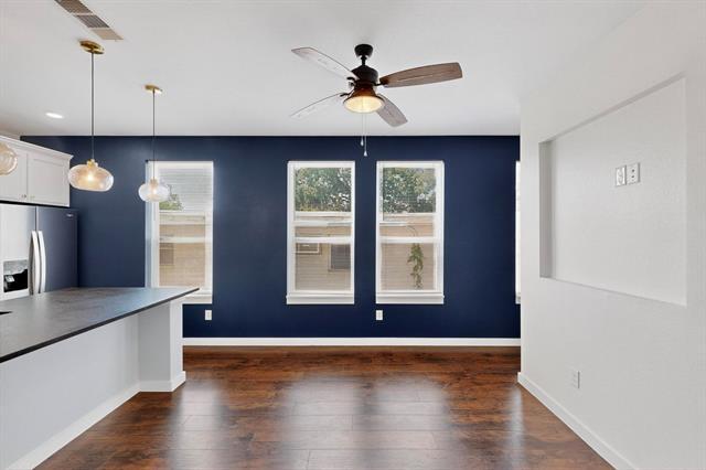 Building Photo - 800 S Welch St