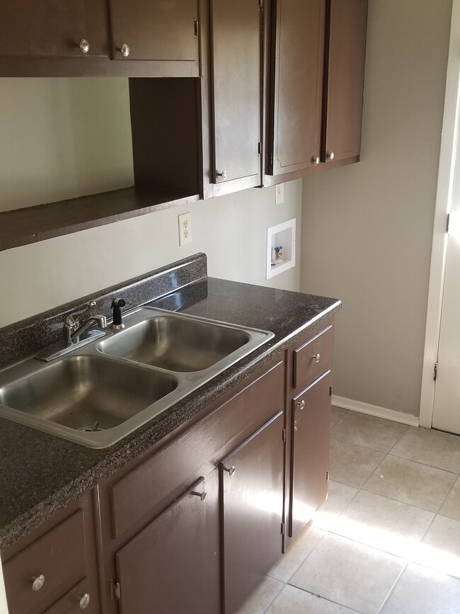 1287-89 Halcomb ln Memphis, TN. 38127 - 1287-89 Halcomb ln Memphis, TN. 38127 House