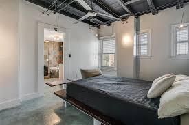 Foto del edificio - 329 E Colorado Blvd