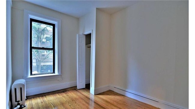 Building Photo - 201 E 30th St
