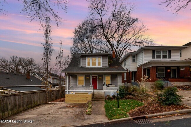 Foto del edificio - 248 Kennedy Ave