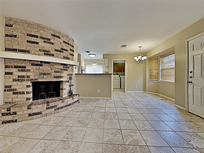 Building Photo - 13818 Overbrook Ln