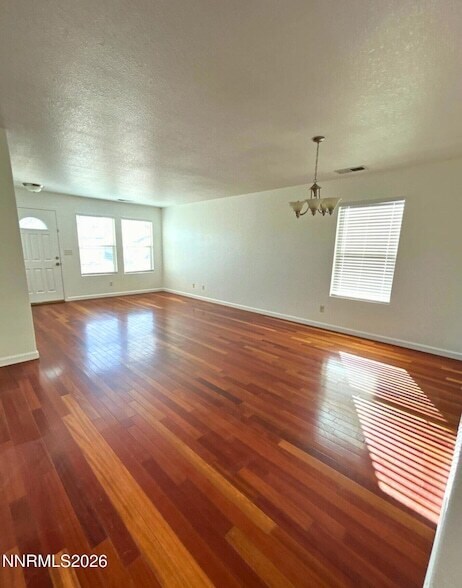 Building Photo - 986 Montero Dr