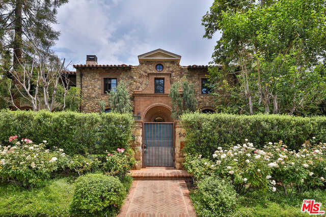Building Photo - 908 N Bedford Dr