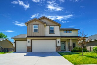 Building Photo - 1655 N Azurite Pl