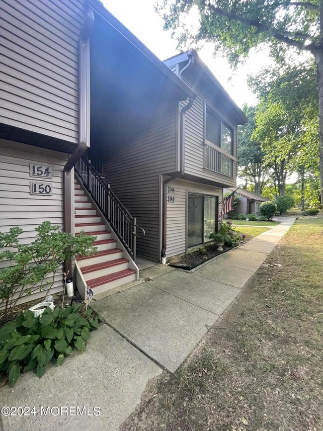 Building Photo - 144 Lexington Ct