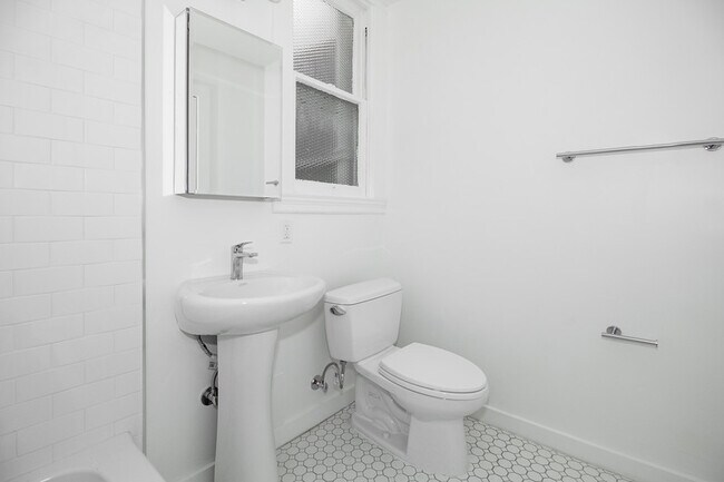 Foto del edificio - 3210 Gough St