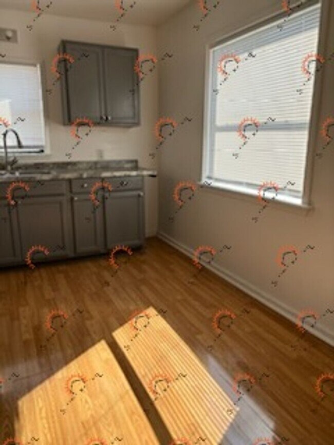 Building Photo - Recently updated 1 bedroom, 1 bathroom, In...