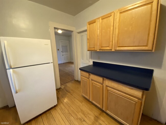 Building Photo - 4 br, 2 bath House - 712 E Kingsley St 712...