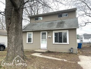 Building Photo - 23200 Columbus Ave