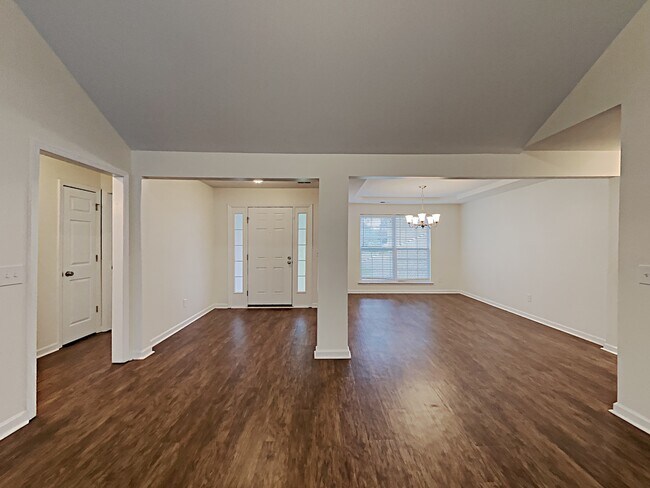 Foto del edificio - 8014 Burntwood Drive
