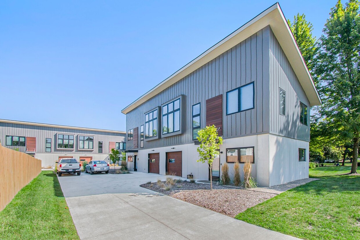 Foto principal - 712/714 W. Middle St