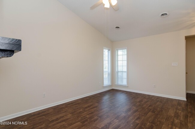 Building Photo - 4102 Bear Ct
