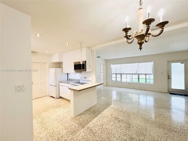 Foto del edificio - 11504 NE 11th Pl