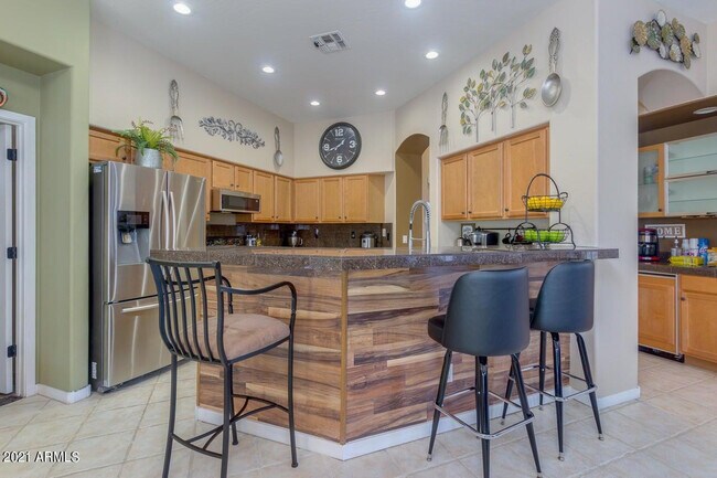 Foto del edificio - 3922 E Carson Rd