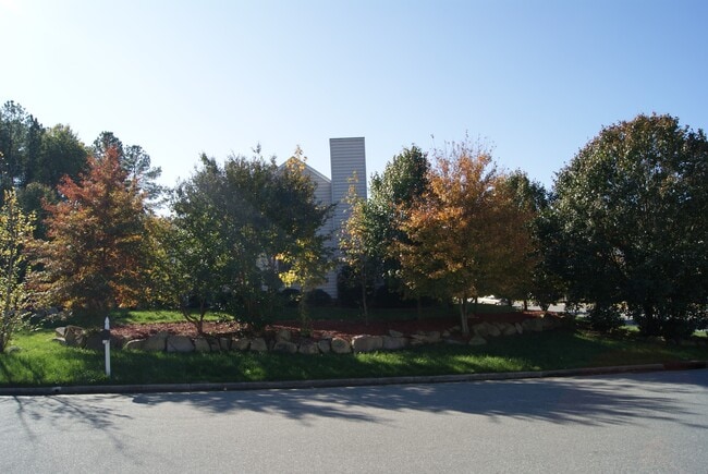 Building Photo - 5103 Bridgewood Dr
