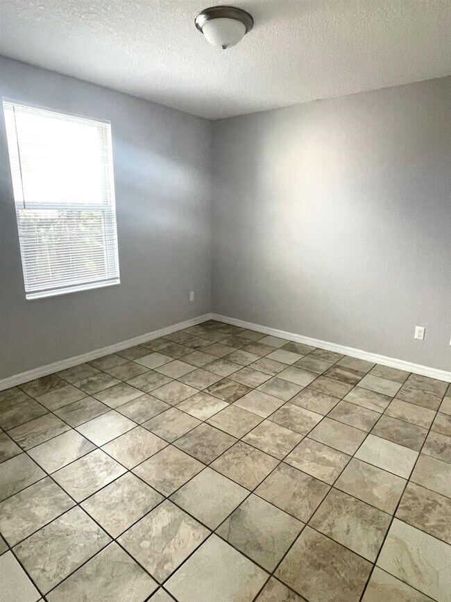 Building Photo - 63 N Whitney St