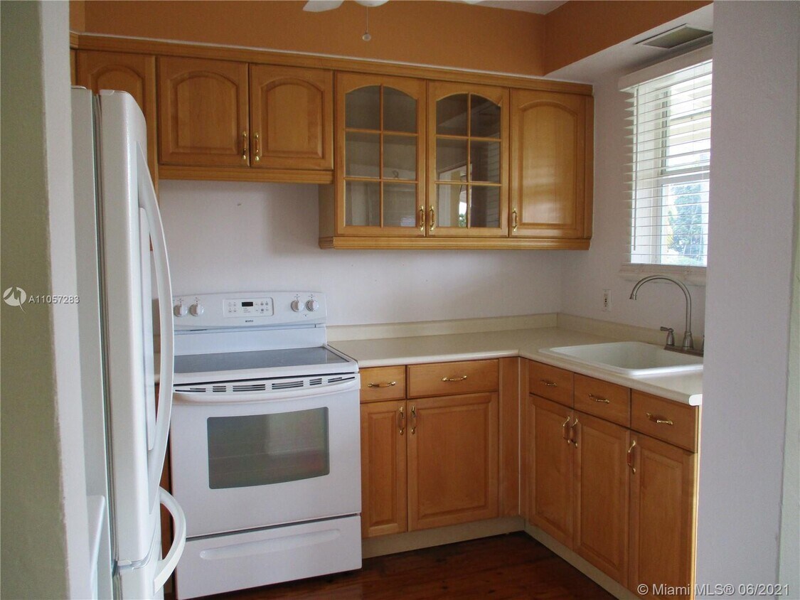 Foto del edificio - 20 Park Dr