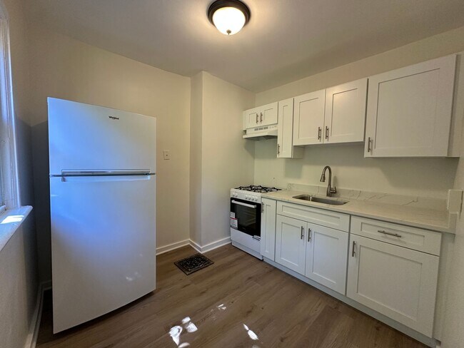 Foto del edificio - 300 Redmond St
