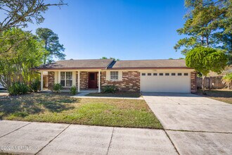 Building Photo - 2726 Winrock Dr W