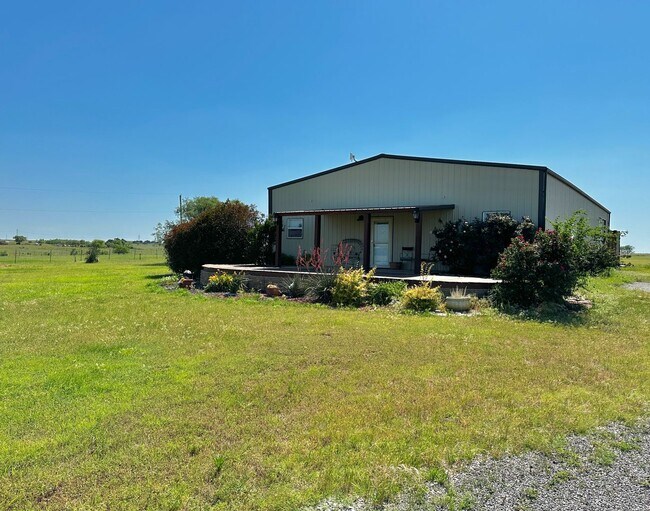 Foto del edificio - Barndominium in the Country!