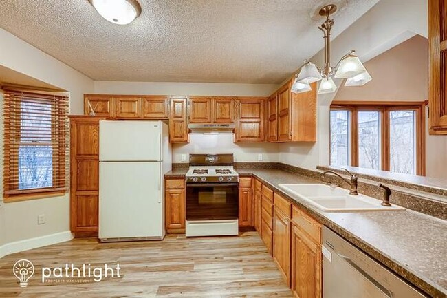 Building Photo - 5233 Xenia Ave N, Crystal, MN, 55429