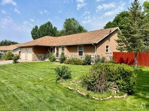 Building Photo - 282 S Golden Dr