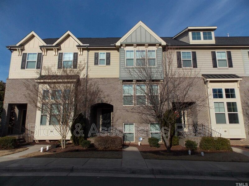 Foto principal - 509 N Tunstall Ave