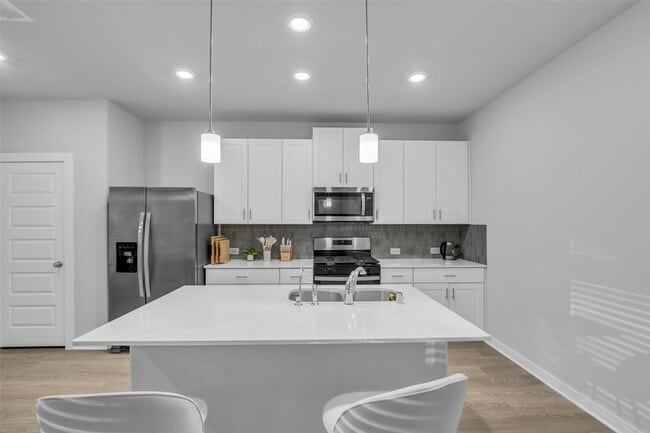 Building Photo - 18720 Presswood Wy Dr