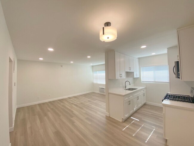 Foto del edificio - DRYDEN SQUARE APTS