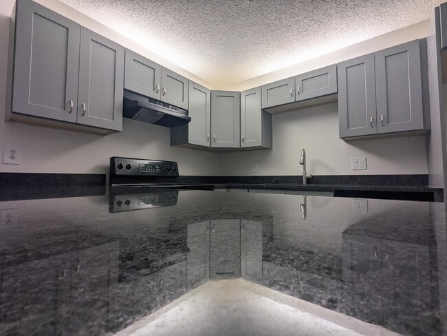 Building Photo - 2191 White Pine Cir