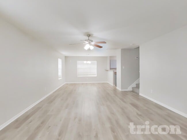 Building Photo - 3703 Bent Springs Ln