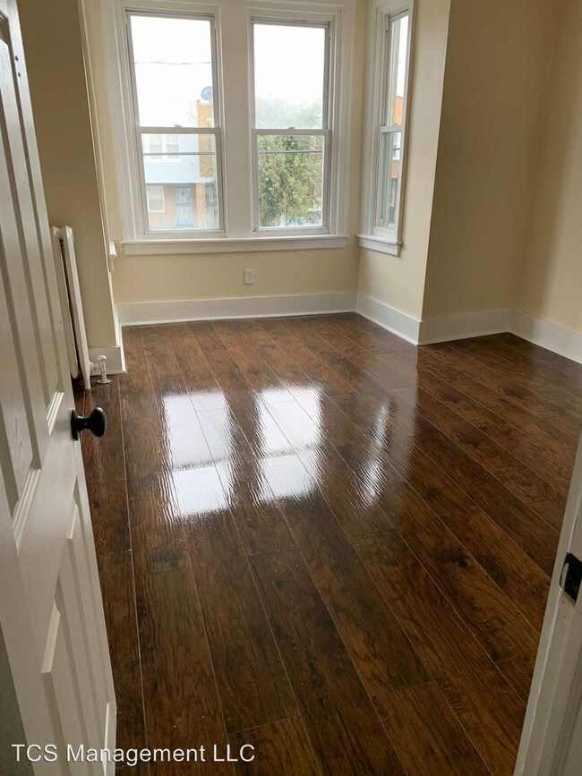 Foto del edificio - 3 br, 1 bath House - 2110 66th Ave
