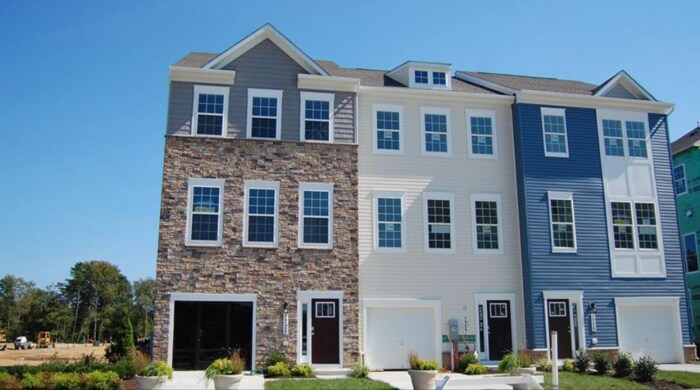 Primary Photo - !! MOVE IN SPECIAL: $250 OFF on Second Mon...