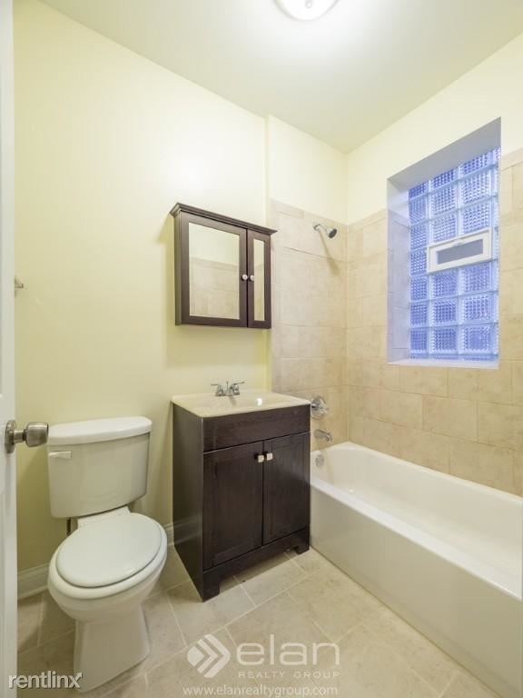 Building Photo - 1 br, 1 bath  - 628.5 W BARRY Apt 2N Unit 2N